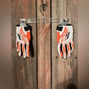 Fly Racing Kinetic Gloves Large Brand New W/O Tags